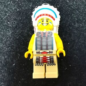 LEGO Minifigure Series 3 Tribal Chief 8803-3